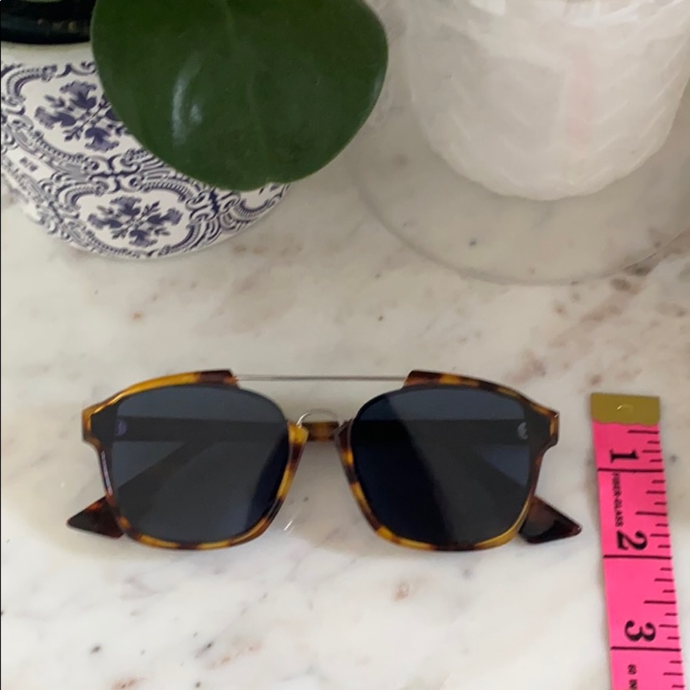 DIOR Abstract Sunglasses - Picture 9 of 11
